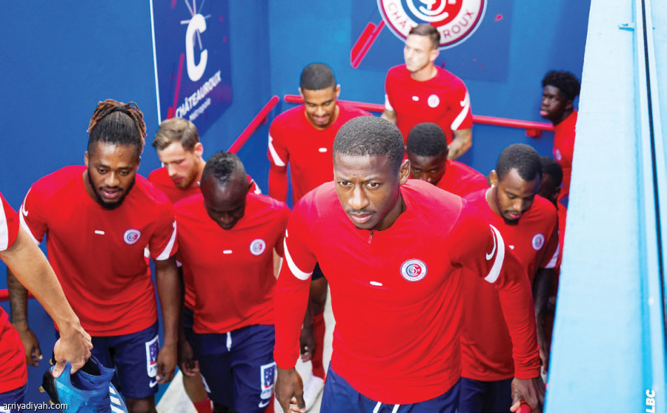 تحت قيادة صحافي سبعيني.. 
هوساوي يشارك في إنقاذ شاتورو