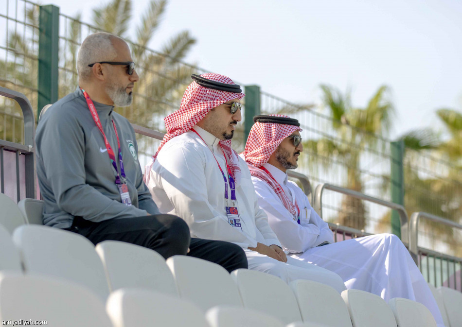 12 كيلومترا 
تغيّر سكن الأخضر