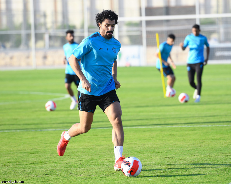 البريكان وسعدان ينعشان الفتح قبل الطائي