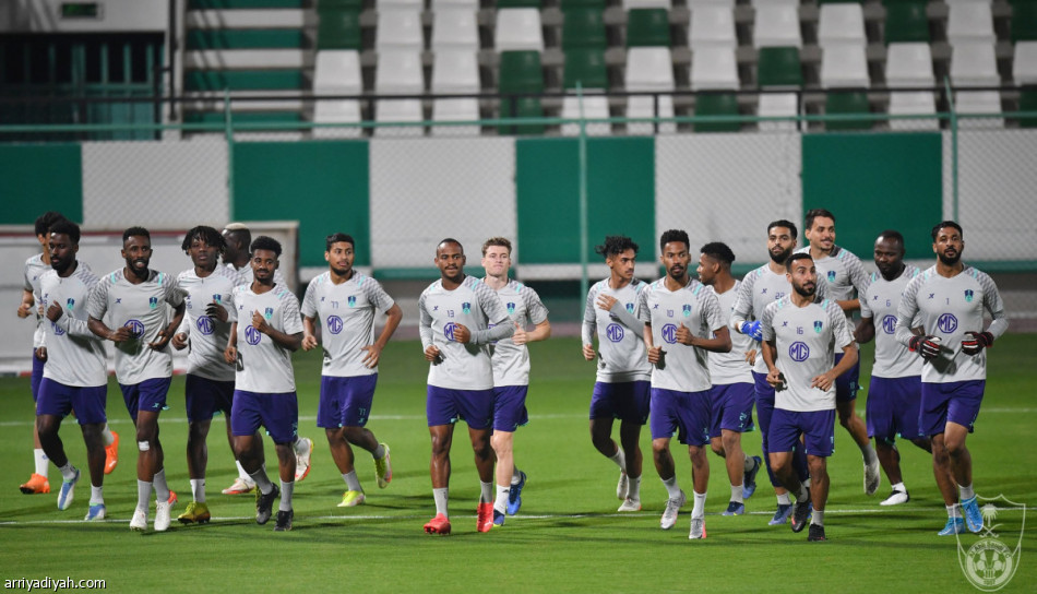 الأهلي.. هاسي يجتمع بالثلاثي الجديد