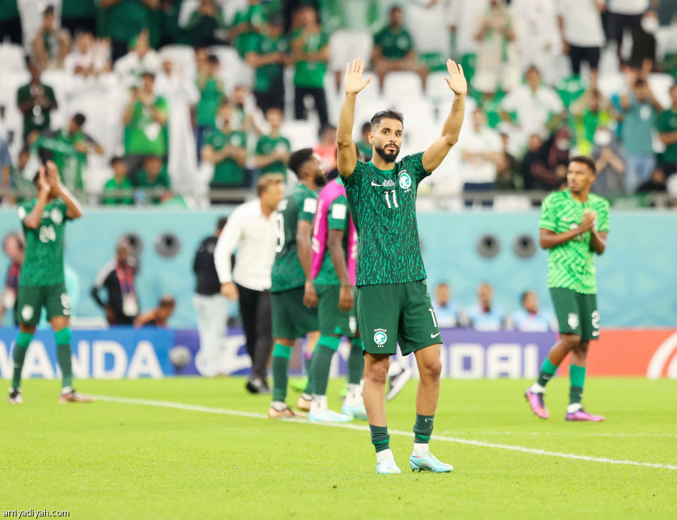 بعد 298 يوما.. 
الأخضر 
يخفق