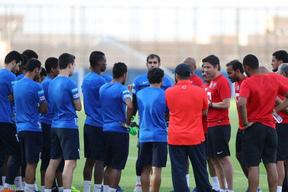 سيبيريا يمنح لاعبي الهلال إجازة 