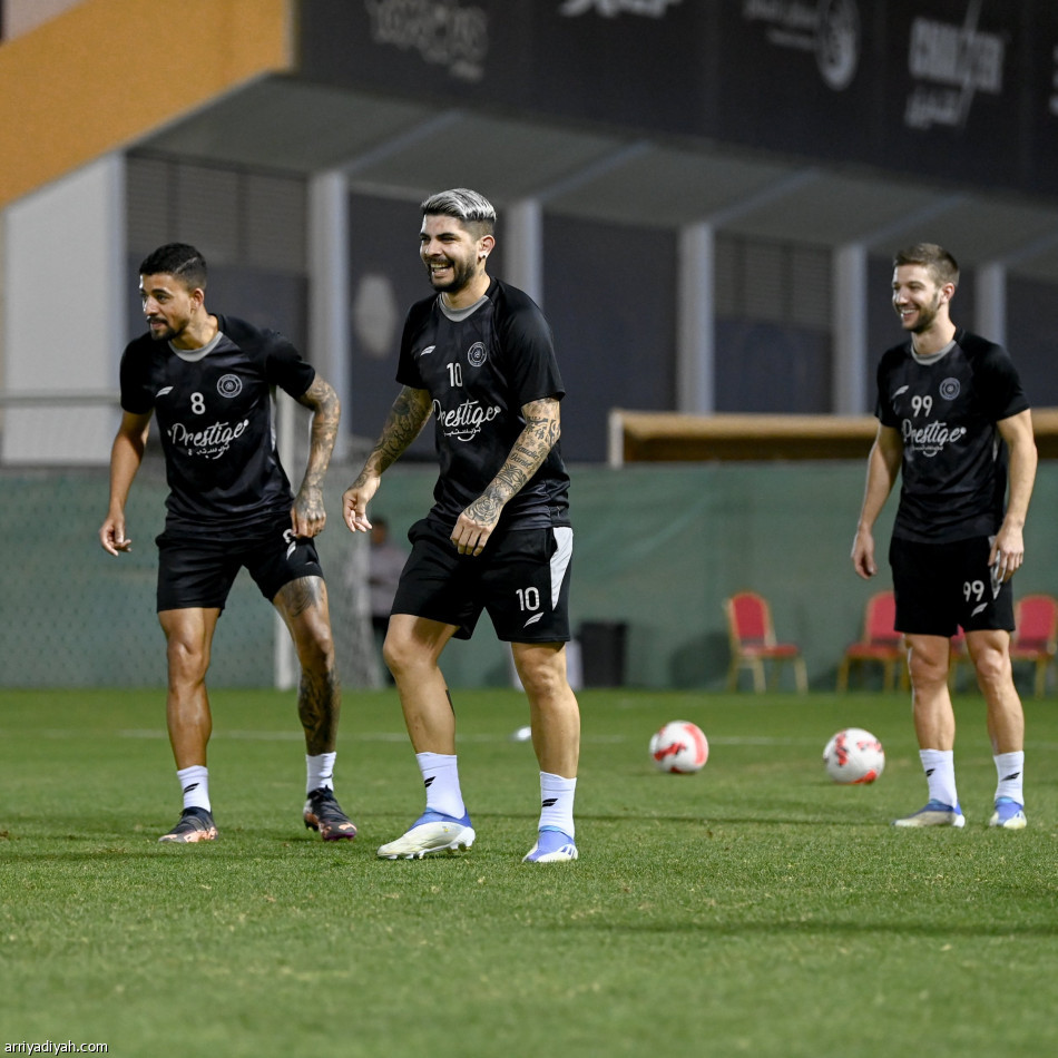 الشباب.. جونيور «ليث مايو»