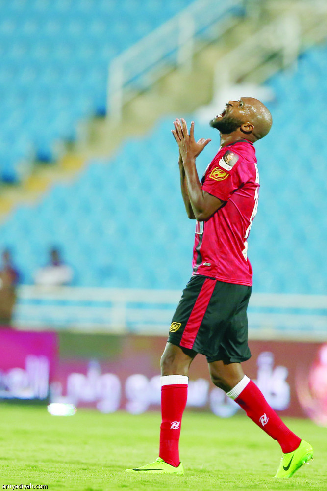 الرائد يعبر لمواجهة الاتحاد