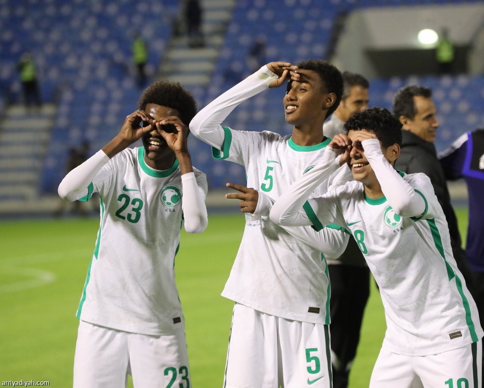 أخضر الناشئين يصعد إلى نهائي غرب آسيا