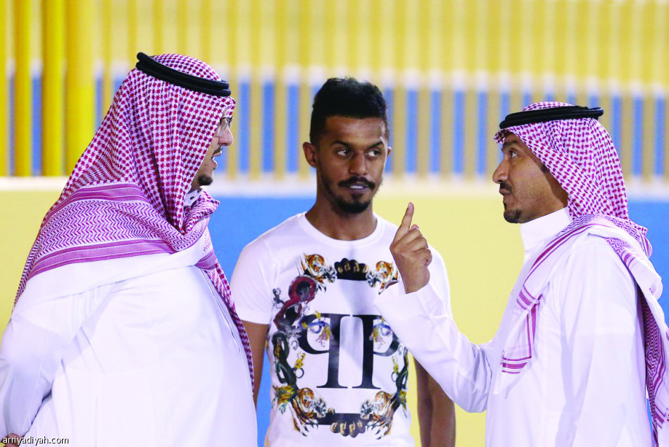 كونتيروس يختبر لياقة اللاعبين قبل أحد