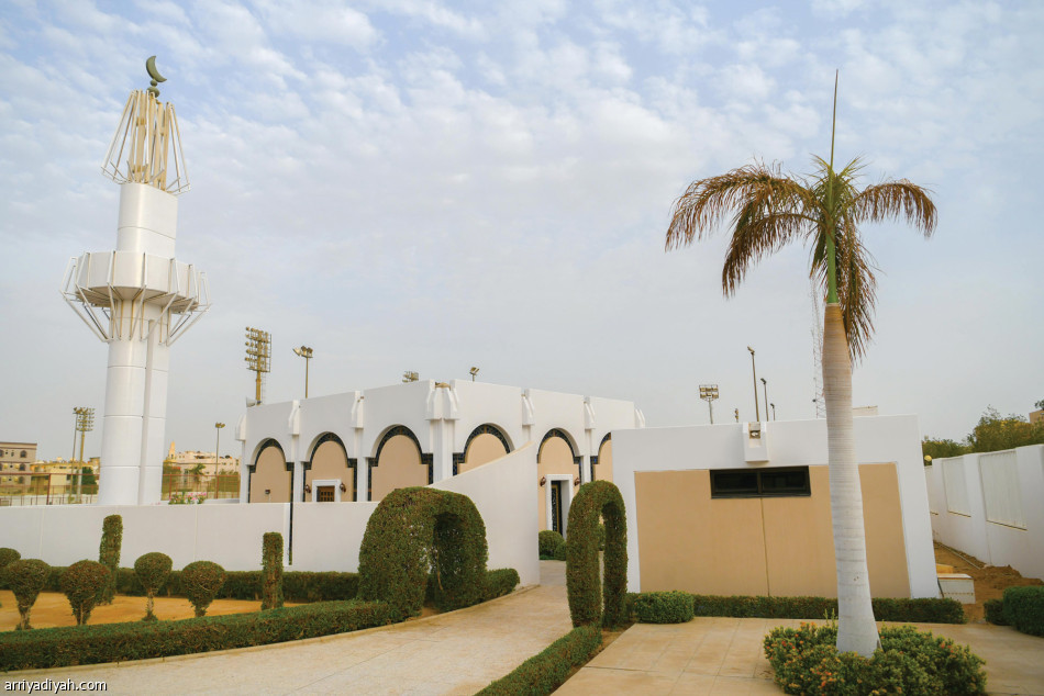 الاتحاد
يخطط لإعادة بوجمعة