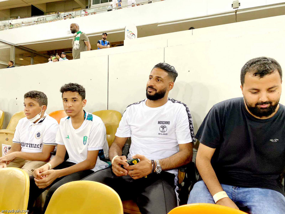 الأهلي..
يلحق بالخلود والأخدود