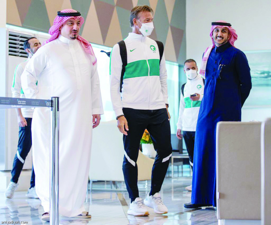 كنو الأخير.. 
غريب أول الواصلين