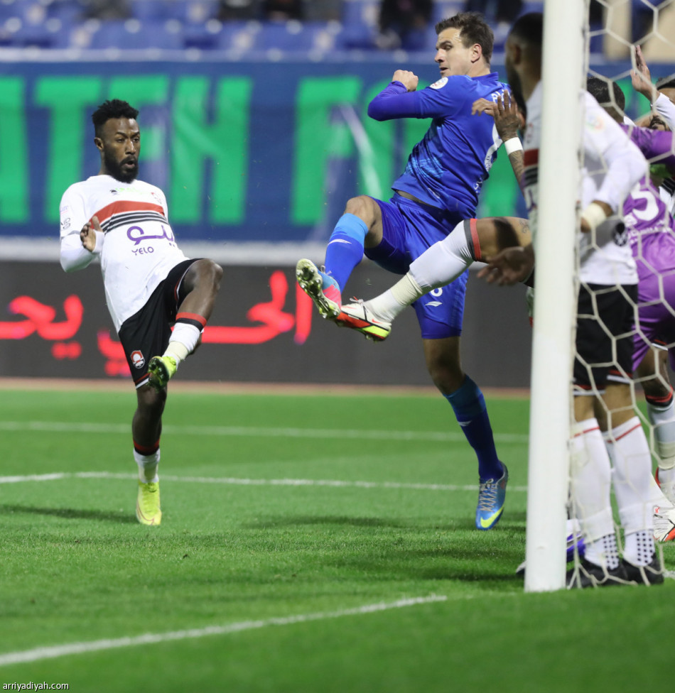 الرائد يكسب الفتح بثلاثية