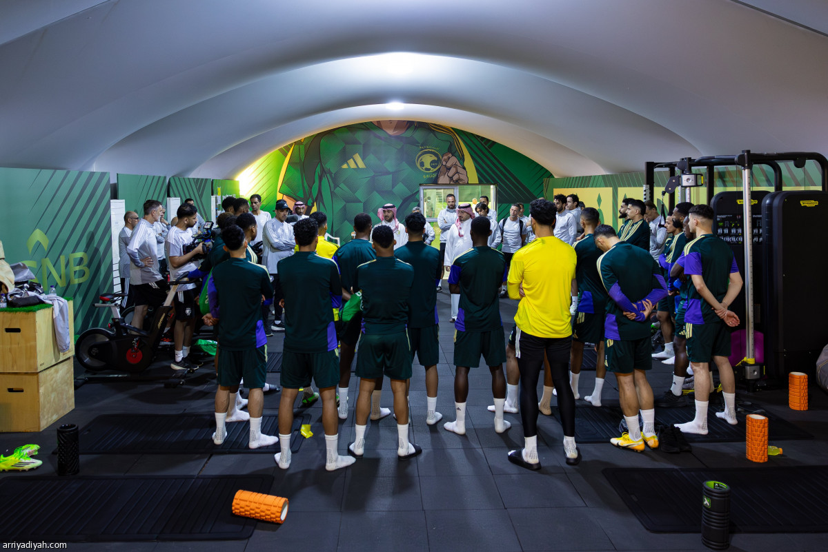 الفيصل يزور الأخضر