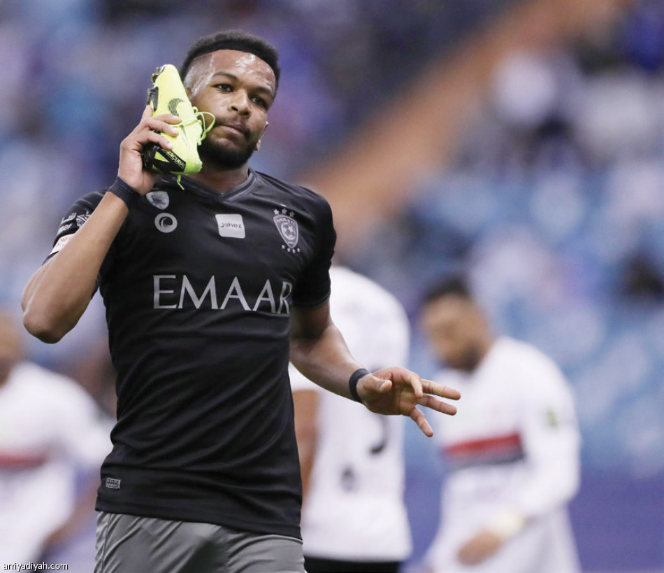 بعد 5 أشواط..
الهلال 
يسجل 
وينتصر