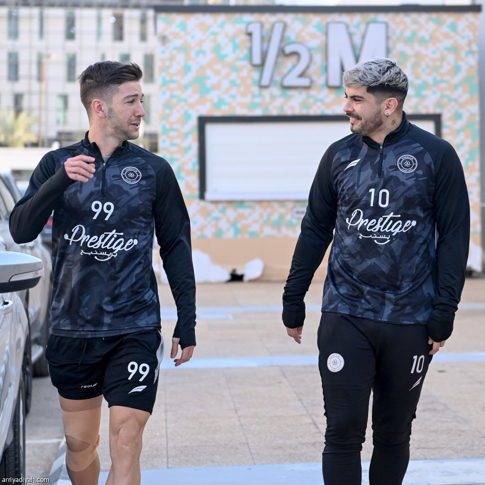 الشباب يريح الدوليين.. وهتان يعود