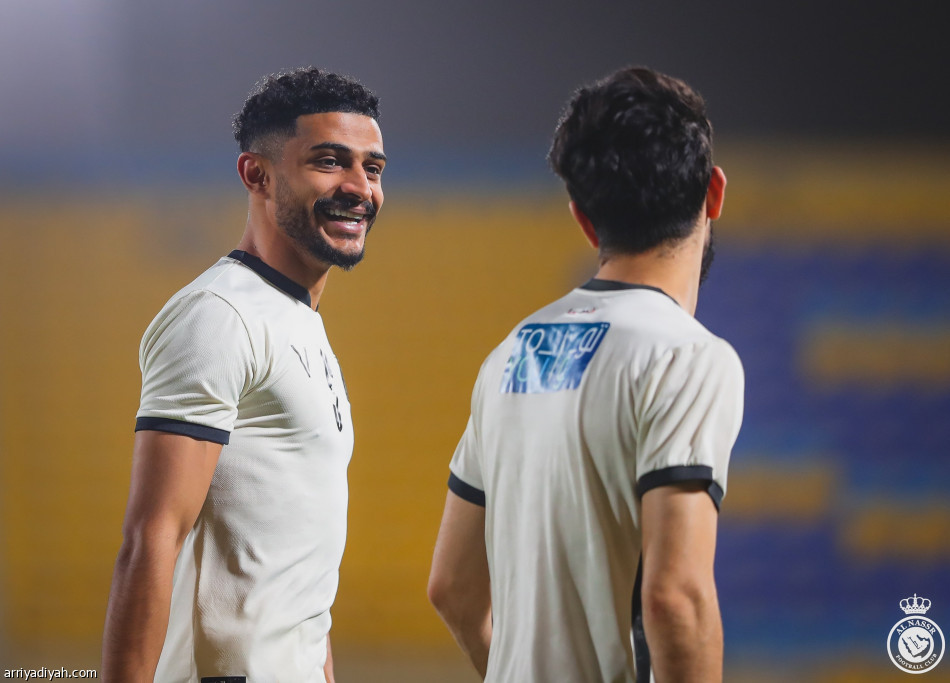 أبوبكر يتدرب في النصر قبل الشباب