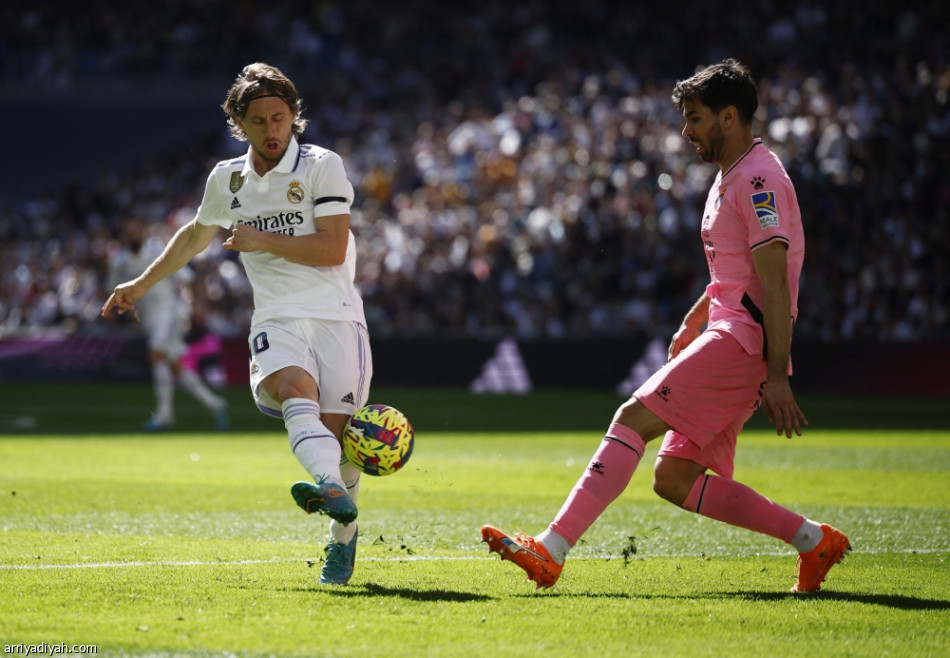 ريال مدريد يتعافى بثلاثية إسبانيول