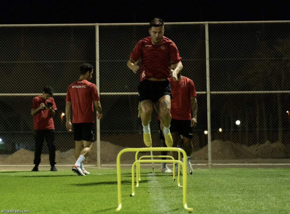 هيلمان ينطلق مع الرياض