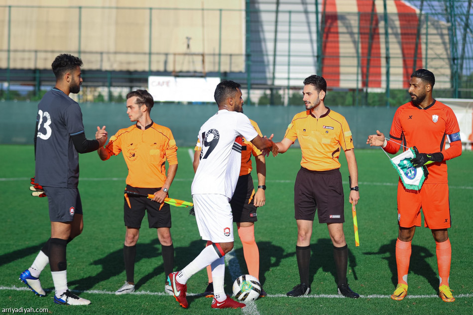 الأهلي يخسر تجربة الرائد بثنائية