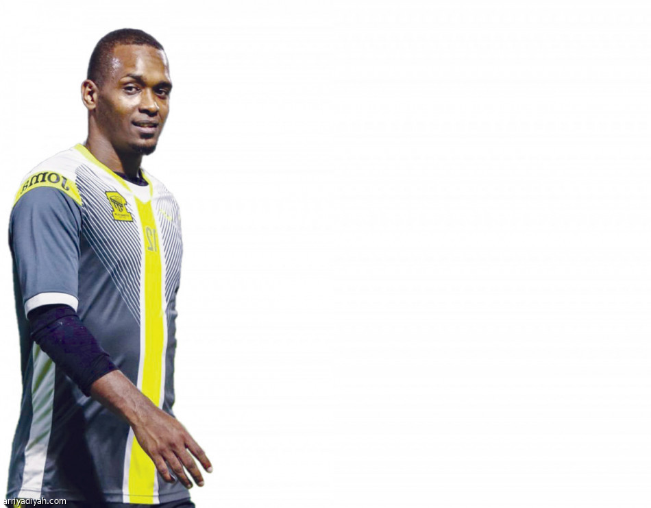 عساف
يجدد مع الاتحاد عامين