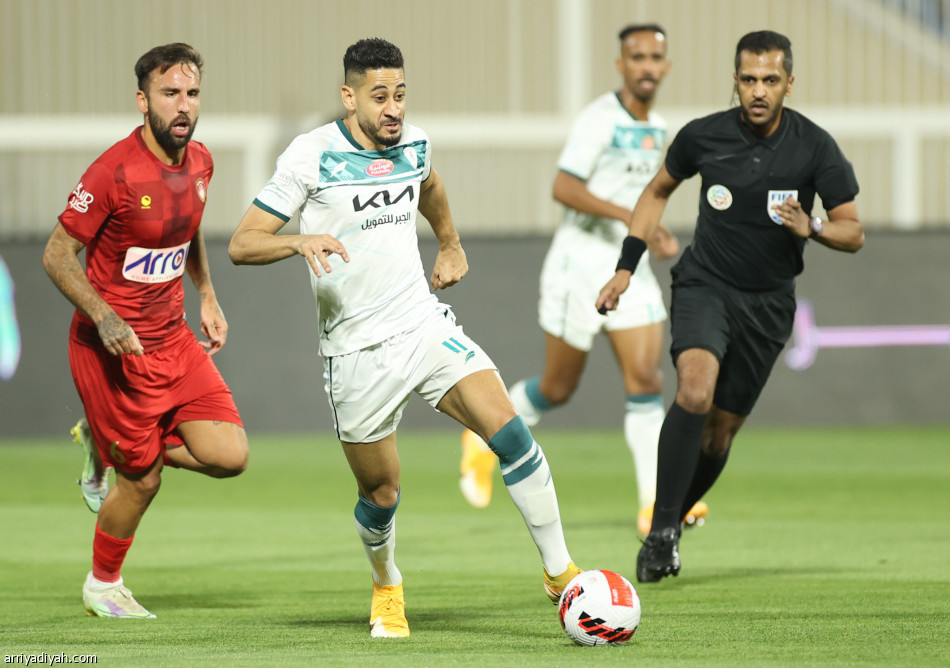 «هاتريك» البريكان يقفز بالفتح إلى السادس