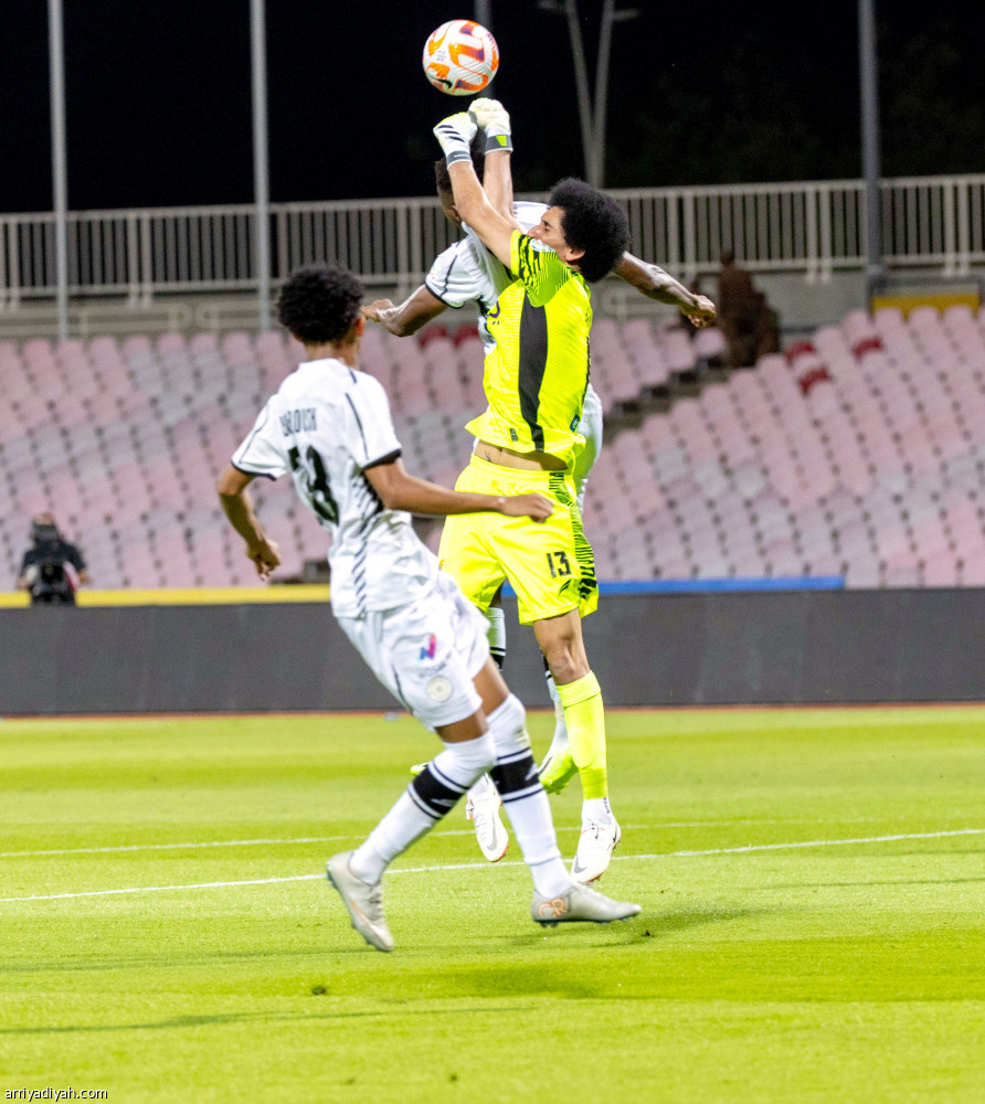 الوحدة يكبد
الشباب أكبر خسارة