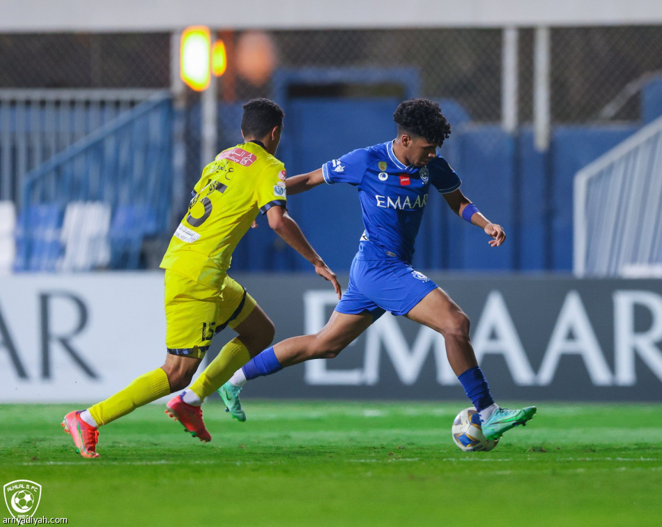بثلاثية.. الهلال يكسب اختبار التعاون