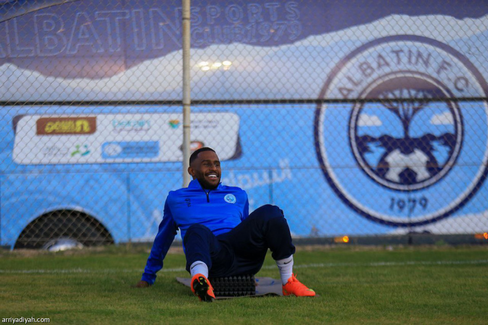 الباطن.. هورفات يختبر تكتيك ضمك