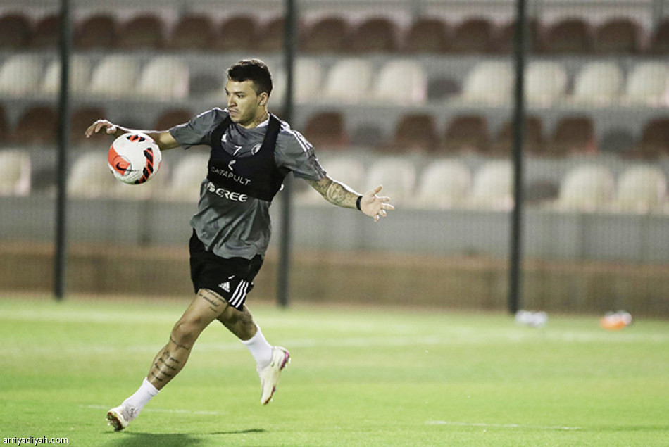 الهلال والفيصلي إيابا..
تعثر أزرق وحيد