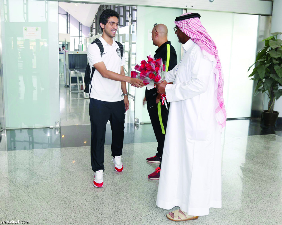 بعثة الإماراتي.. 45 فردا