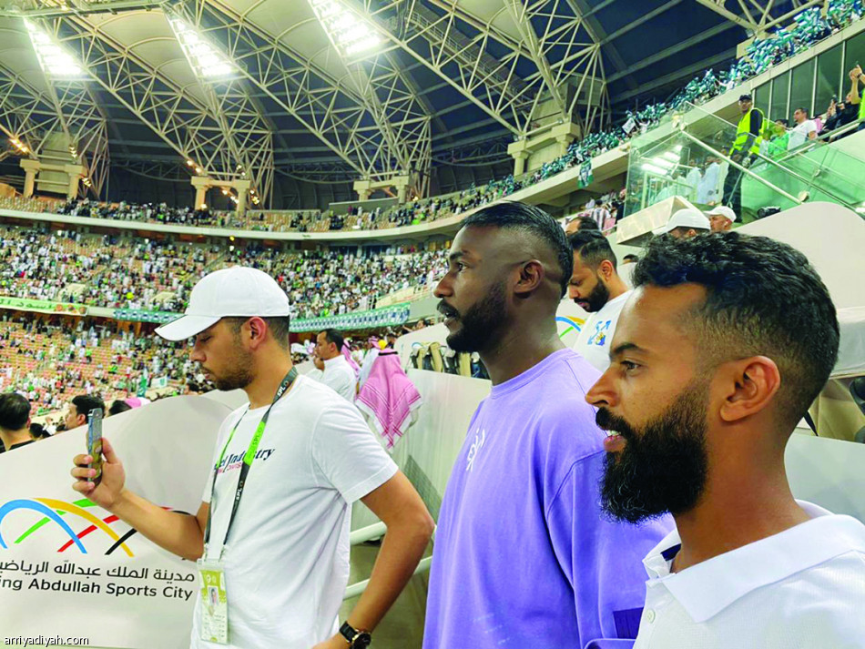 شبح الهبوط 
يخيّم على الأهلي