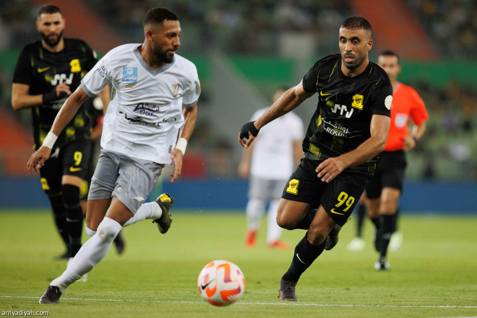 حمدالله والعمري يهديان الاتحاد نقاط الطائي