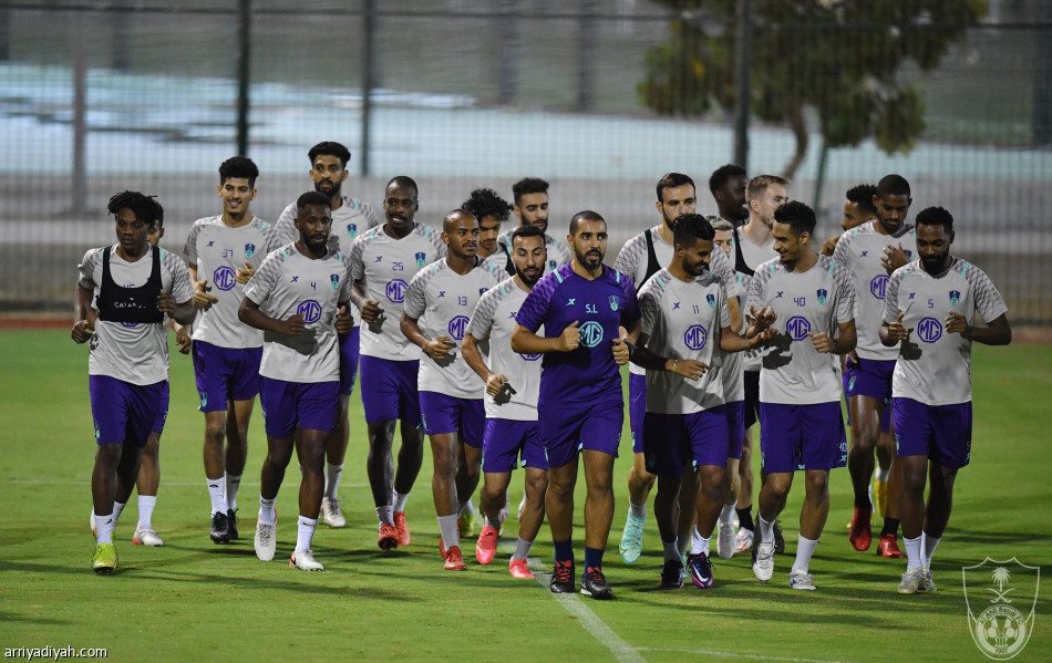 هاسي يكثف التكتيك للهلال