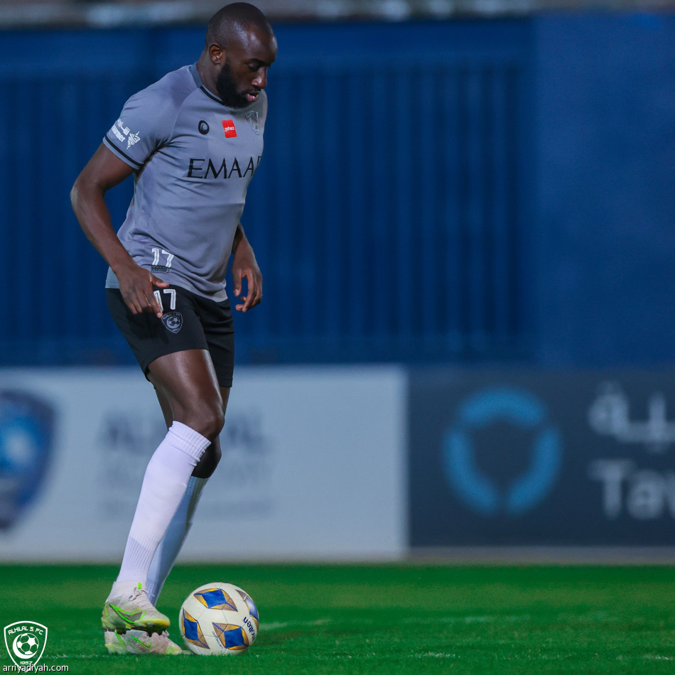 بيريرا يشارك في تدريبات الهلال