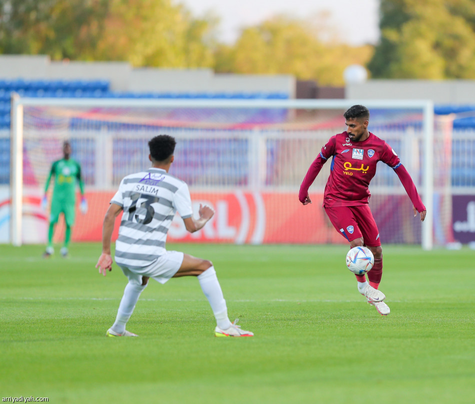 الدوري الرديف.. أبها يعزز الصدارة بثنائية الطائي