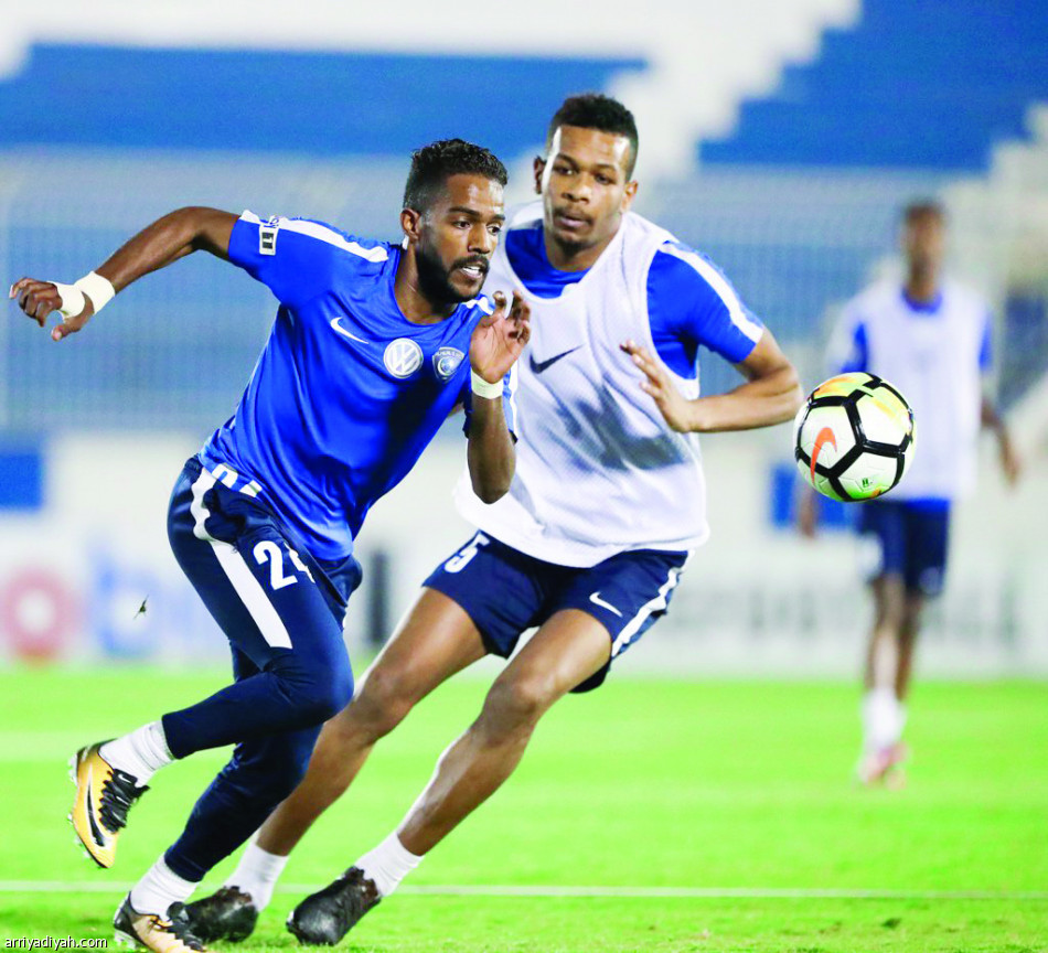 دياز يجهز العابد لموقعة الشباب