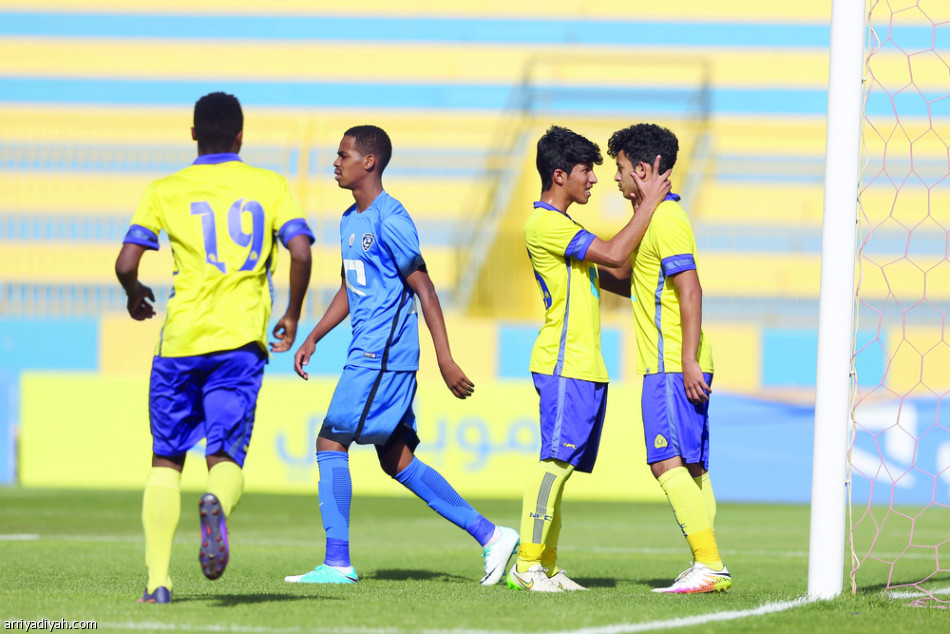 النصر يؤجل أفراح الهلال