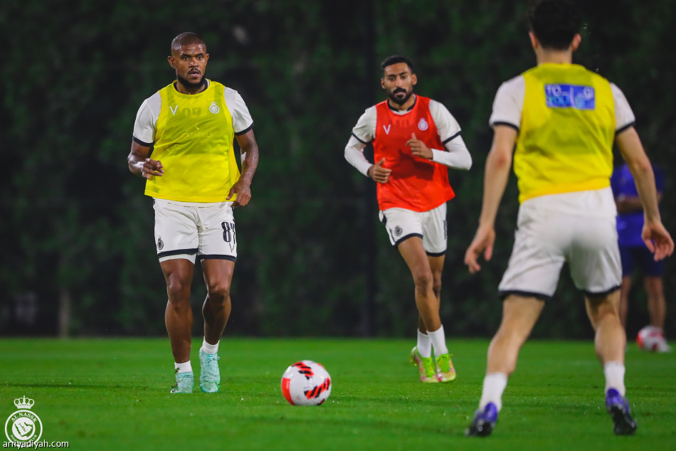 النصر يناور قبل بني ياس