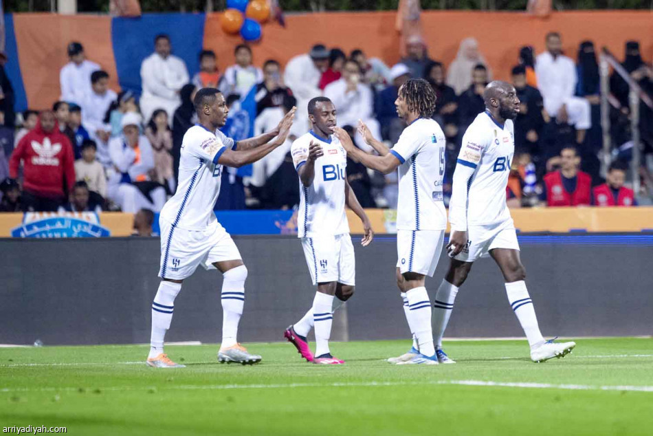 الهلال.. 
الثنائية تتجدد