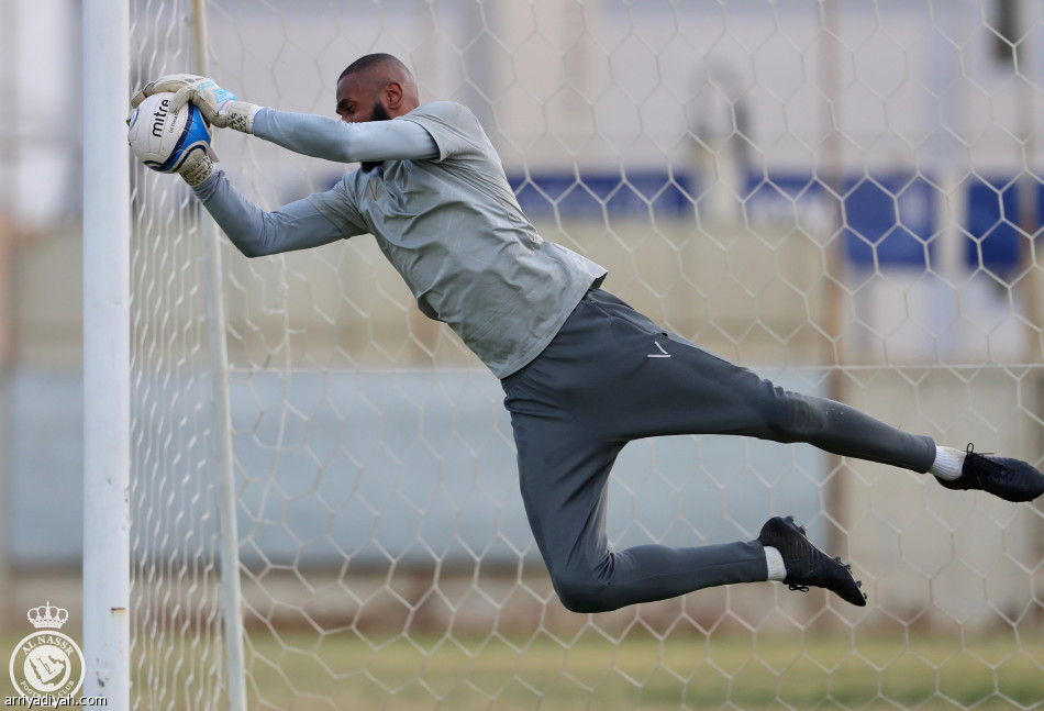 النصر يناور قبل مواجهة الطائي