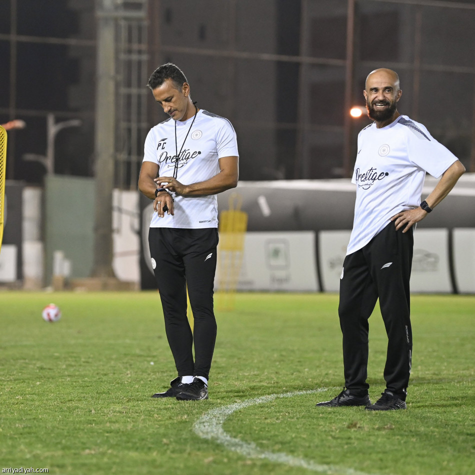 الشباب يستعيد بانيجا قبل الفيحاء