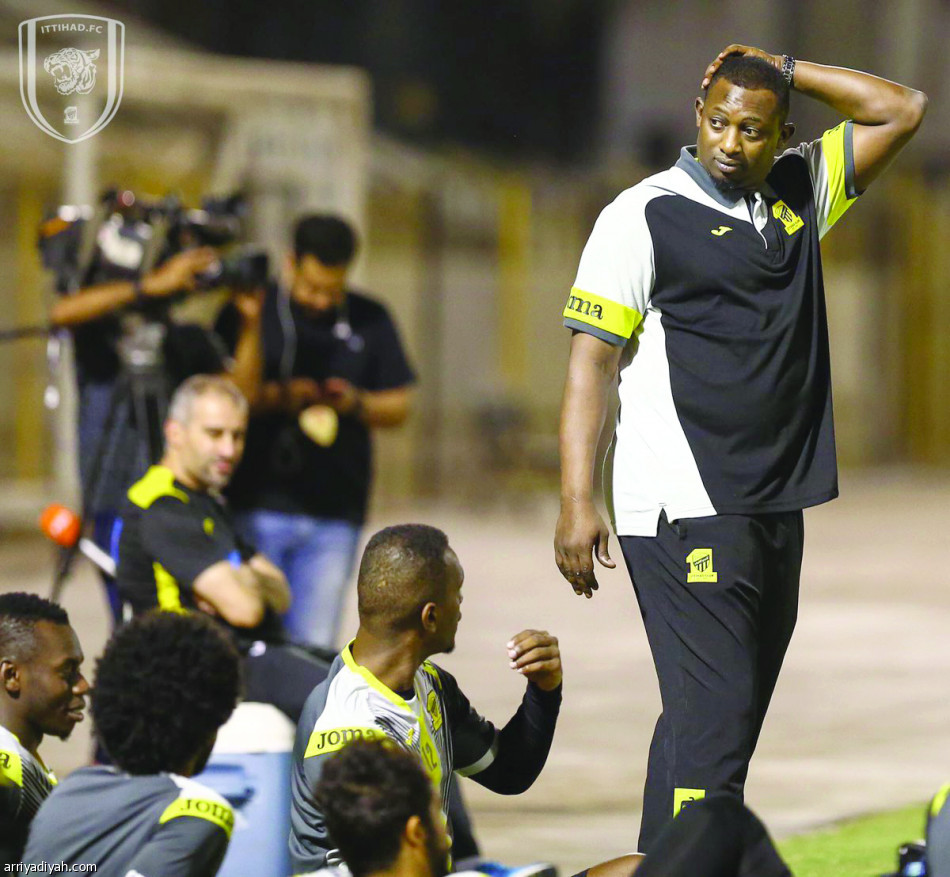التمريرات السريعة سلاح الاتحاد أمام النصر