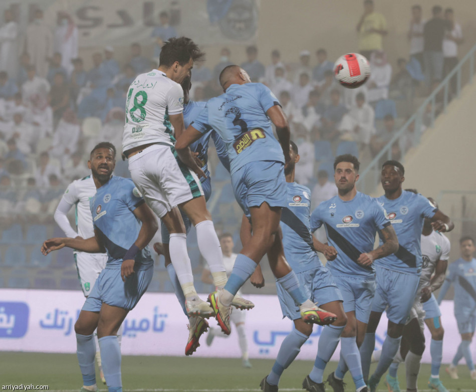 عسيري ينقذ الأهلي أمام الباطن