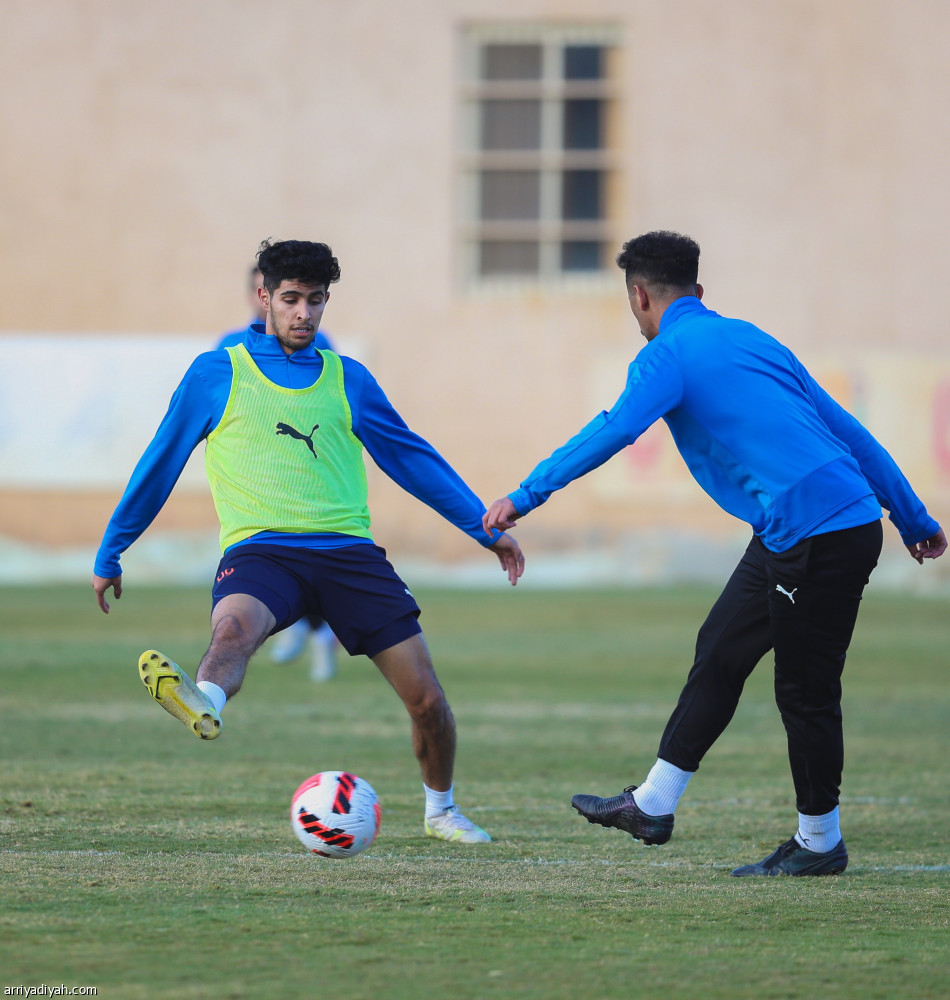 رازوفيتش يواجه لاعبي الفيحاء بالتحليل الفني