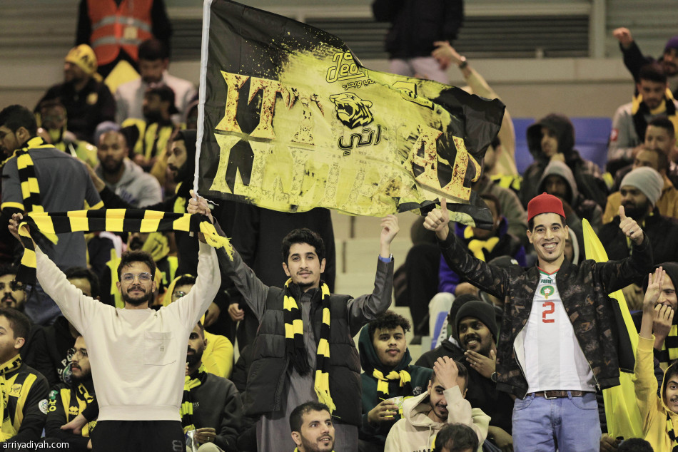 خارج ملعبه..
الاتحاد 21 نقطة