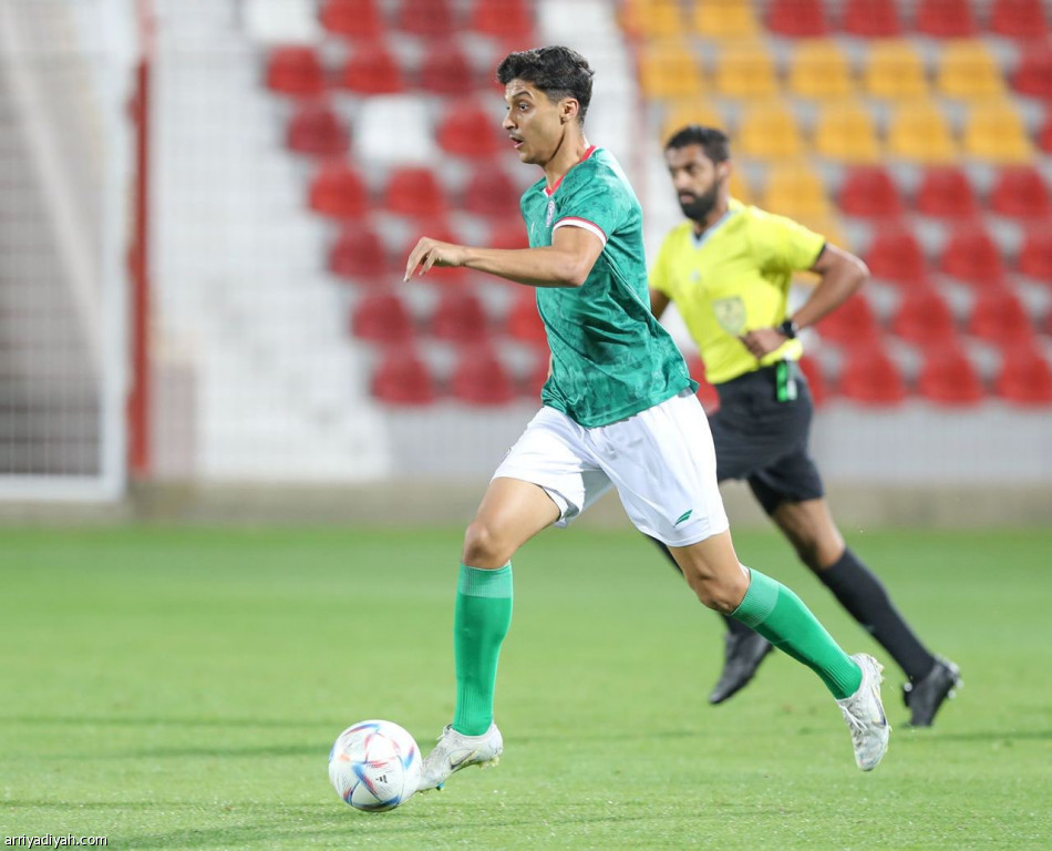 الاتفاق ينتزع صدارة الدوري الرديف