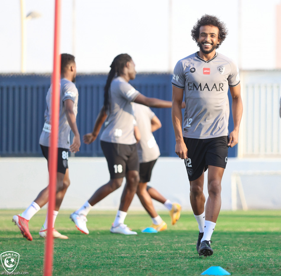 ماريجا يتقدم بعثة الهلال إلى أبها