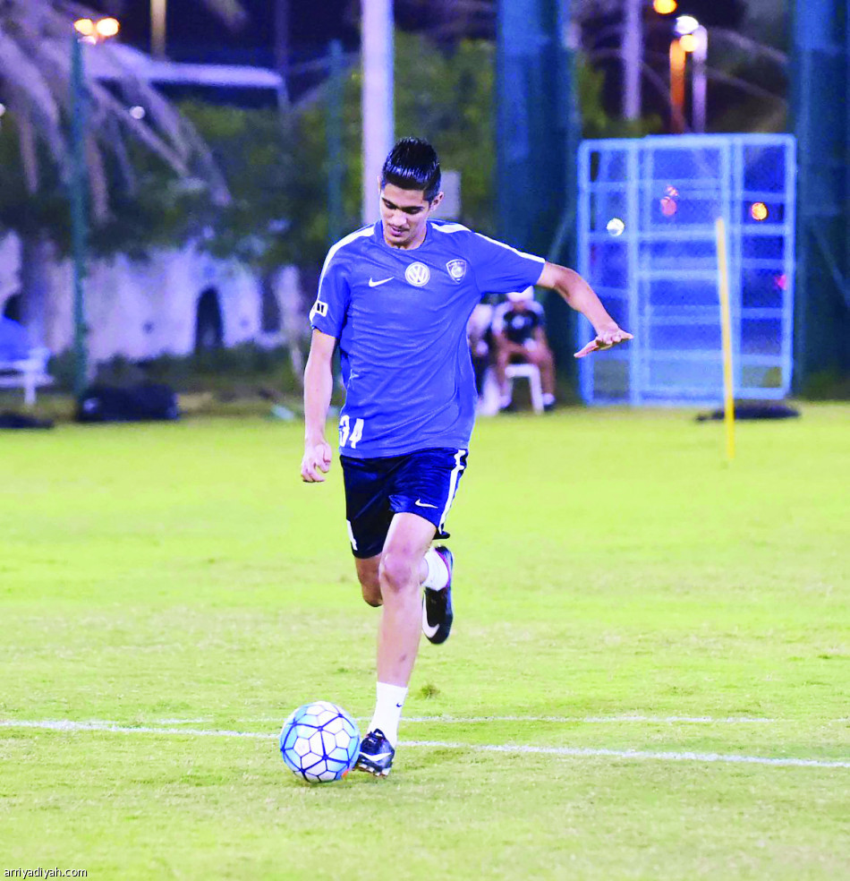 دياز يعود ويقود الهلال في الإمارات