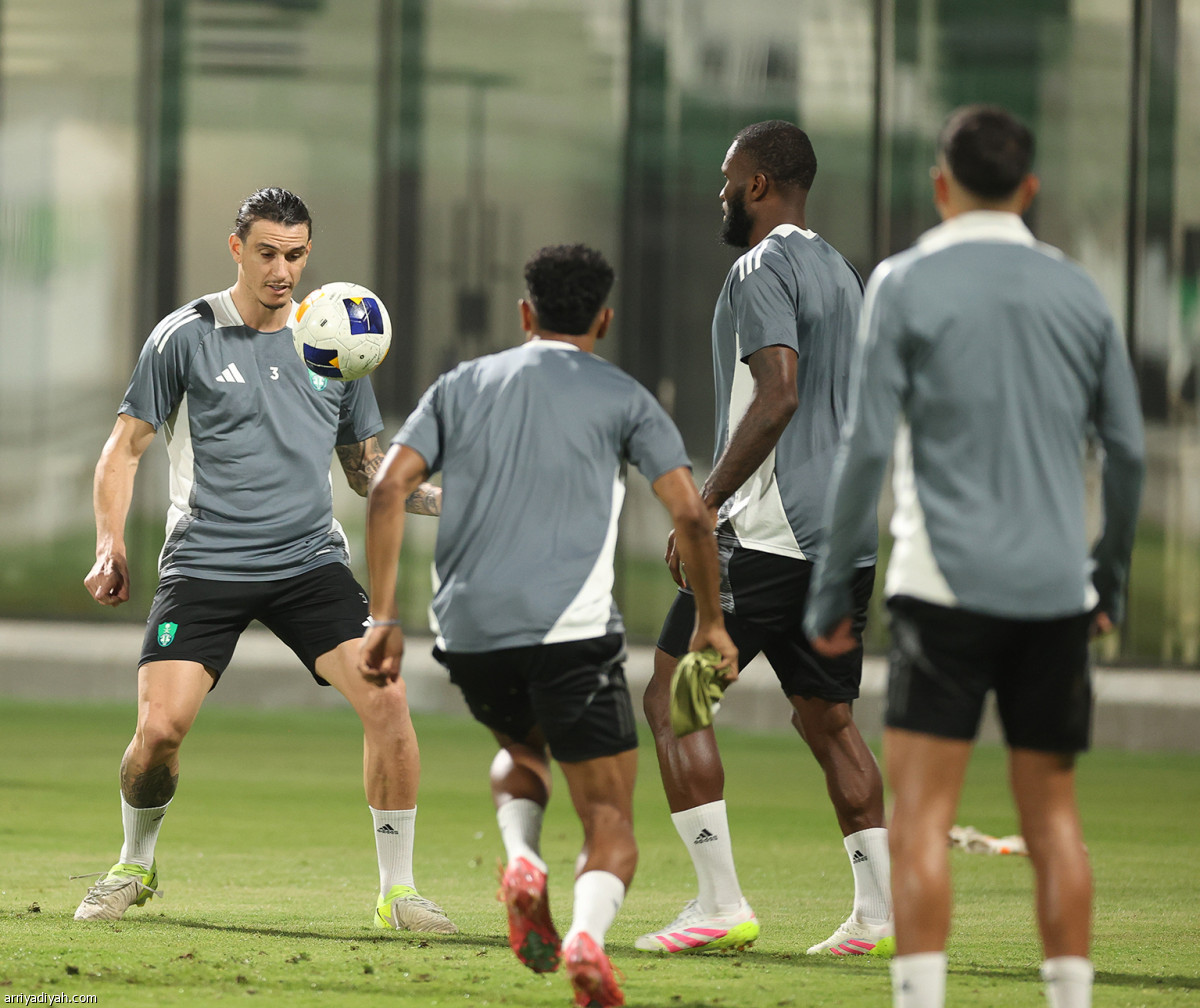 موعد مع التاريخ