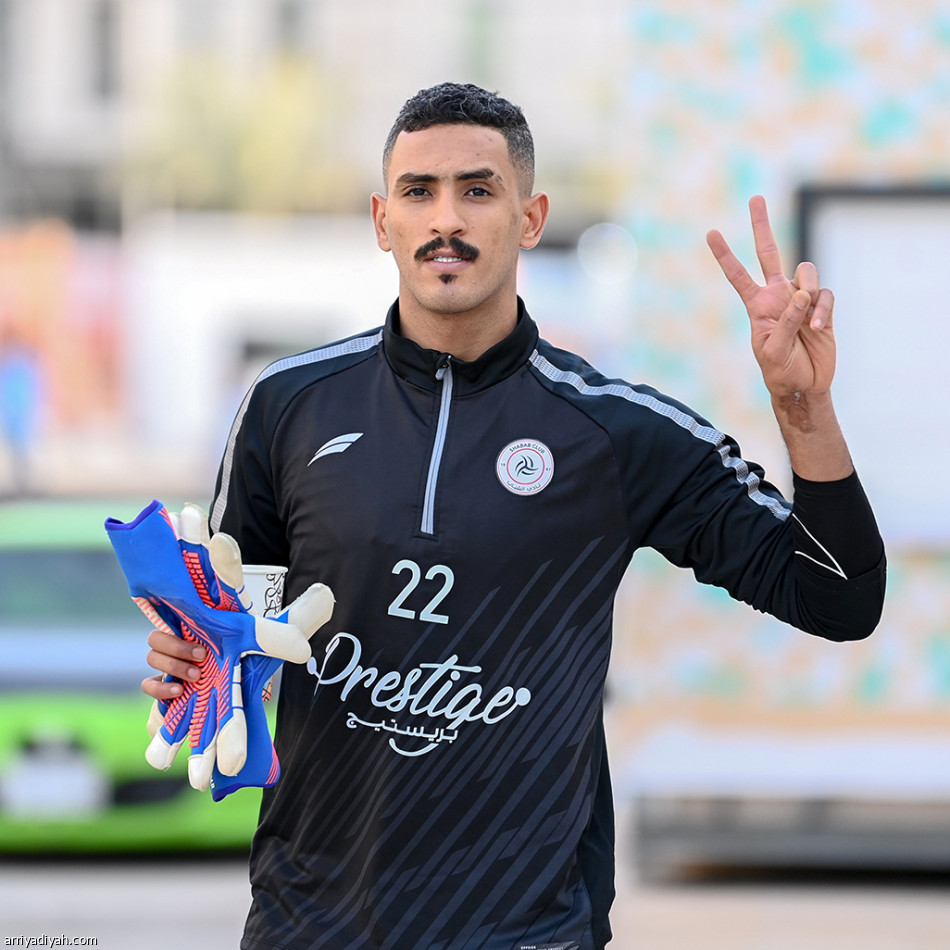 الحراس الـ 10 الأوائل..
3 سعوديين يزاحمون الأجانب