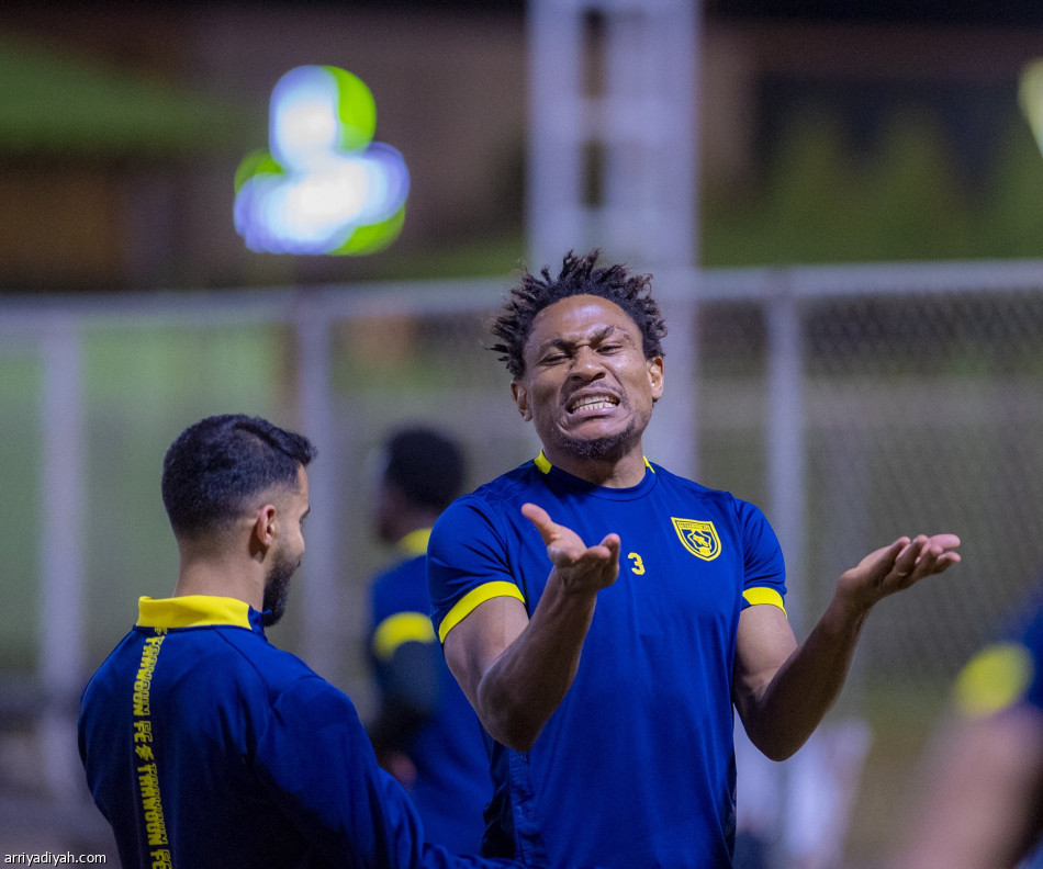 التعاون يضم  زي لويس.. ويخالص لوفانور