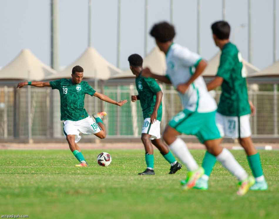 «أخضر الناشئين».. الحربي يختبر اللاعبين بـ«مناورة»